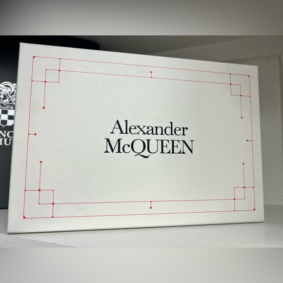 Alexander McQueen pink glitter sneakers - Picture 2 of 7